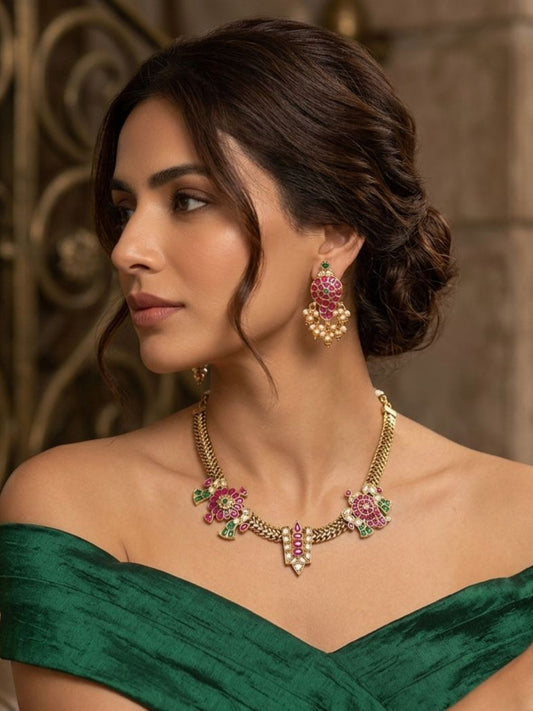 Ishhaara Jadau Kundan Shanku Chakra Namami Necklace