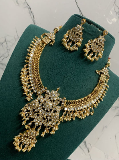 Ishhaara Jadau Kundan Studded 2 In 1 Necklace