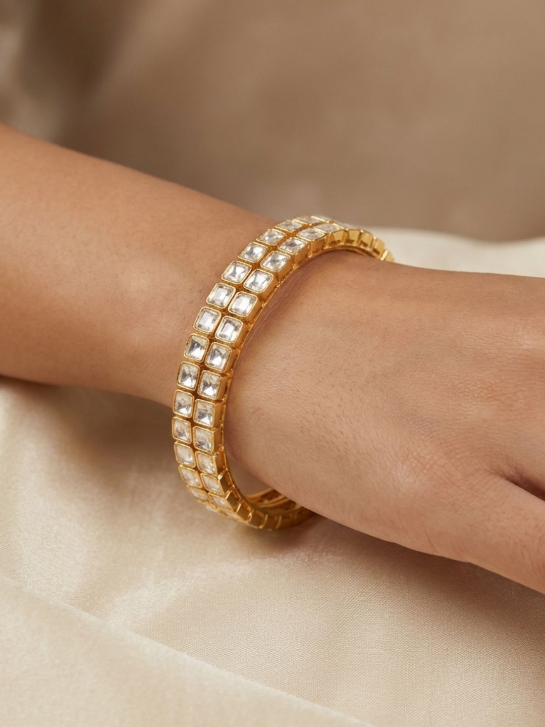 Ishhaara Jadau Rajwadi Traditional Kundan Bangles