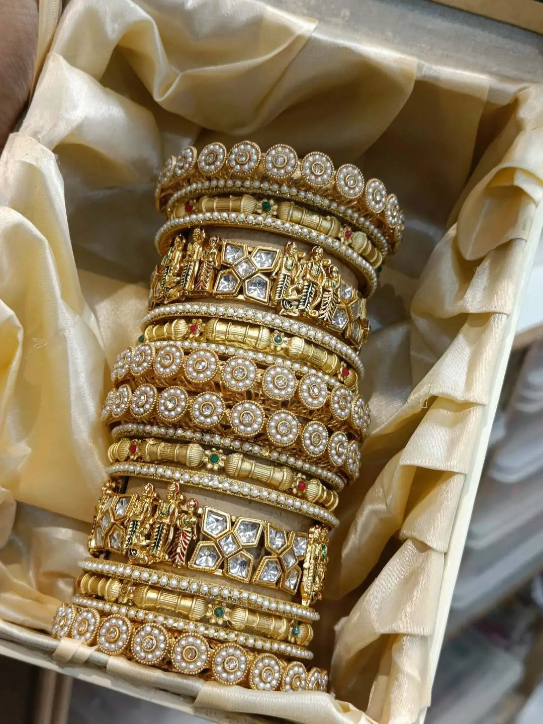 Ishhaara Jaipuri Rajwadi Kundan Work Bangle Kada Set