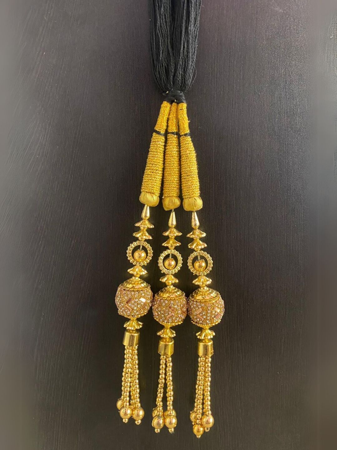 Ishhaara Jewelled Balls Punjabi Paranda