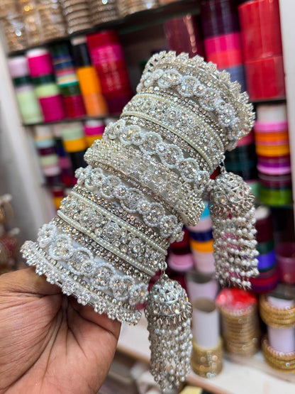 Ishhaara Jhumka Studded Classy Bangles