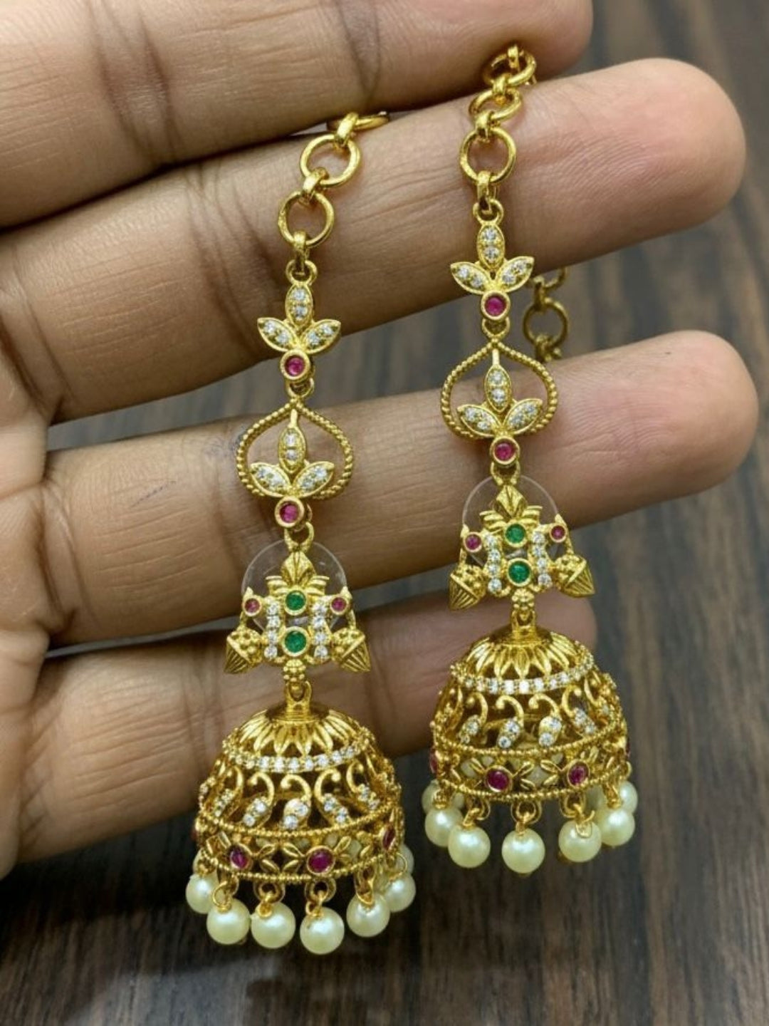 Ishhaara Jhumki Earrings With Ear Chain