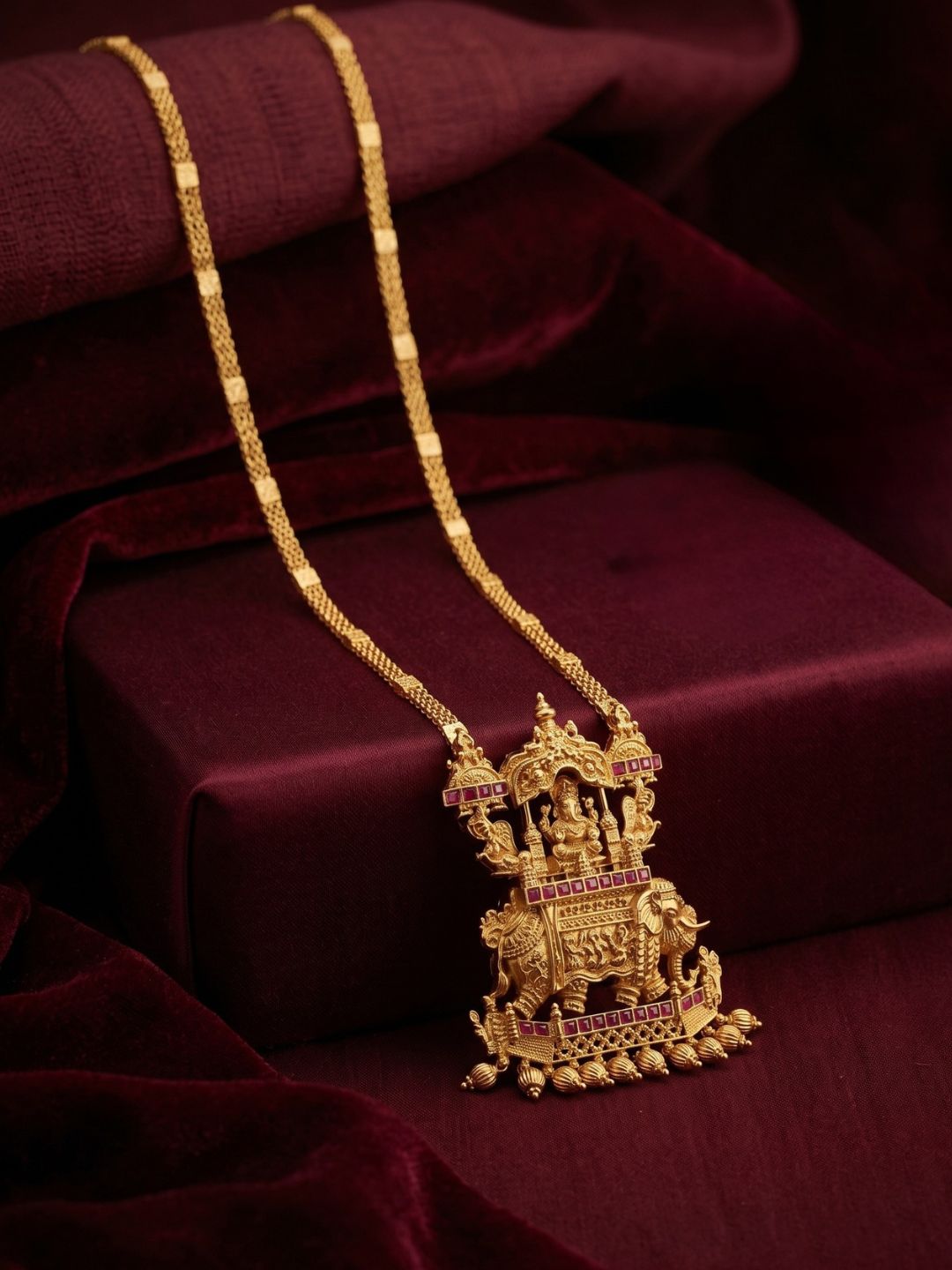 Ishhaara Kemp Designer Temple Doli Style Necklace
