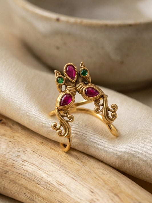 Ishhaara Kemp Green Peacock Vanki Finger Ring