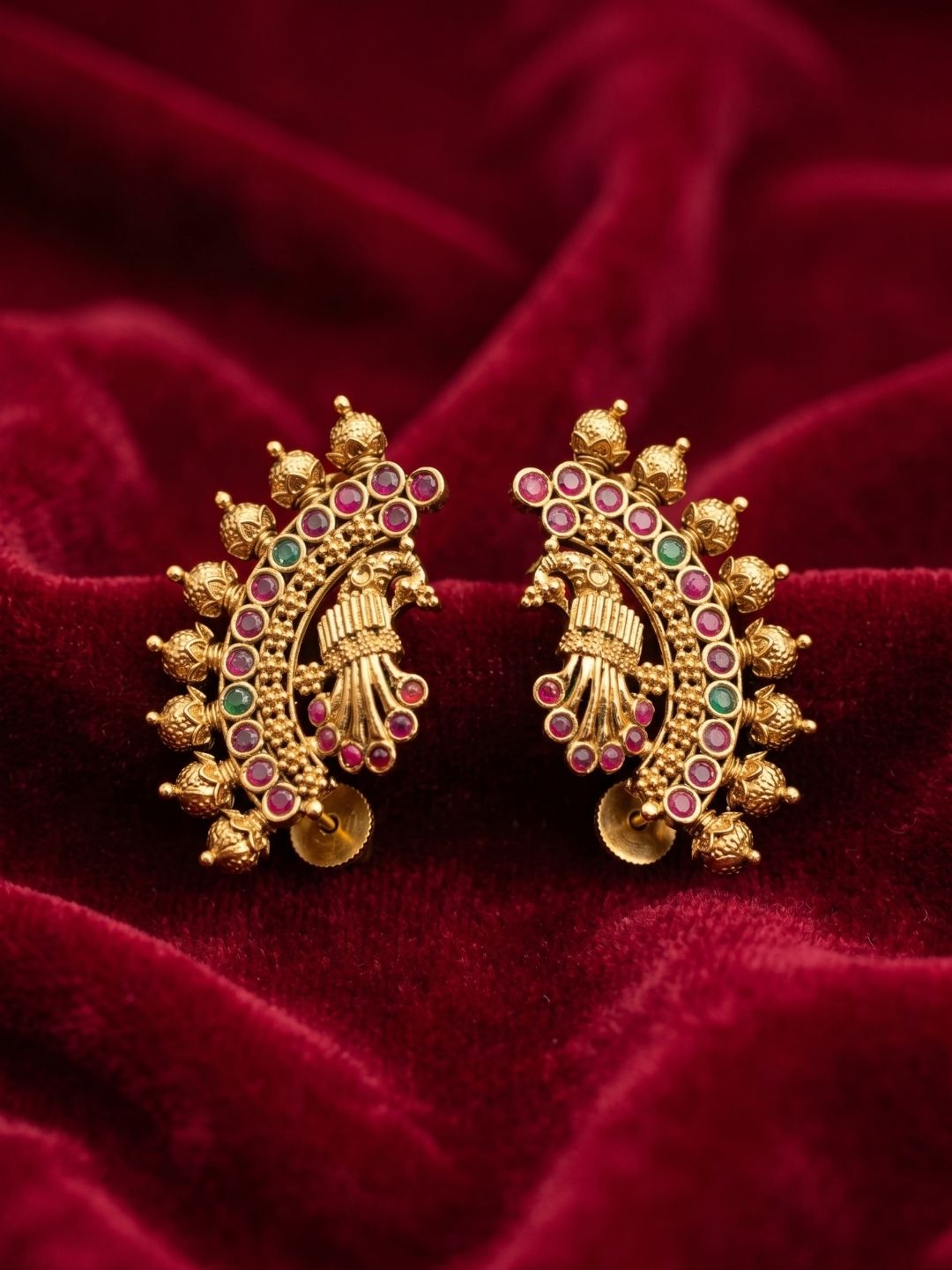 Ishhaara Kemp Leafy Floral Earcuff