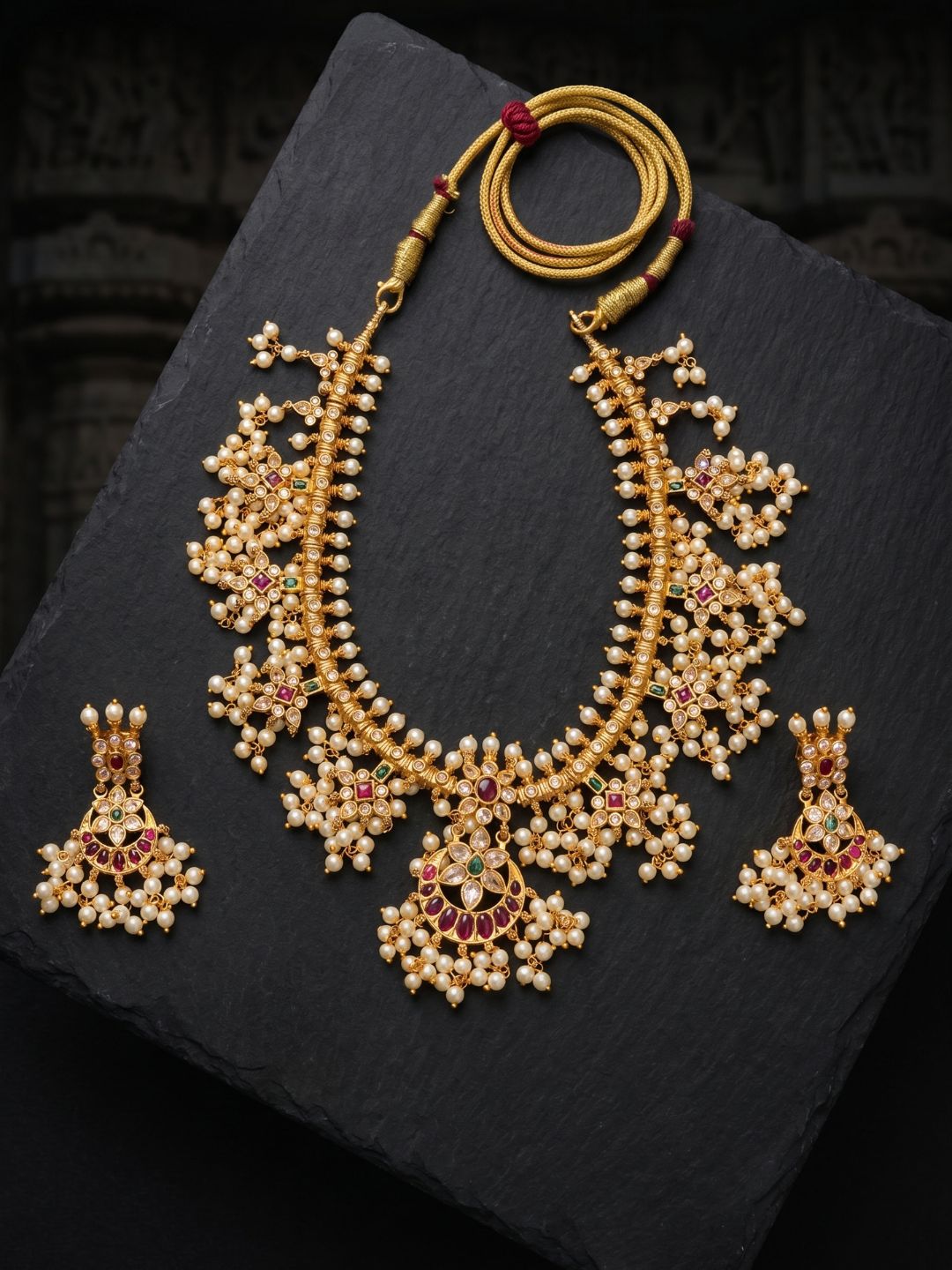 Ishhaara Kemp Peacock Guttapusalu Neckpiece Set
