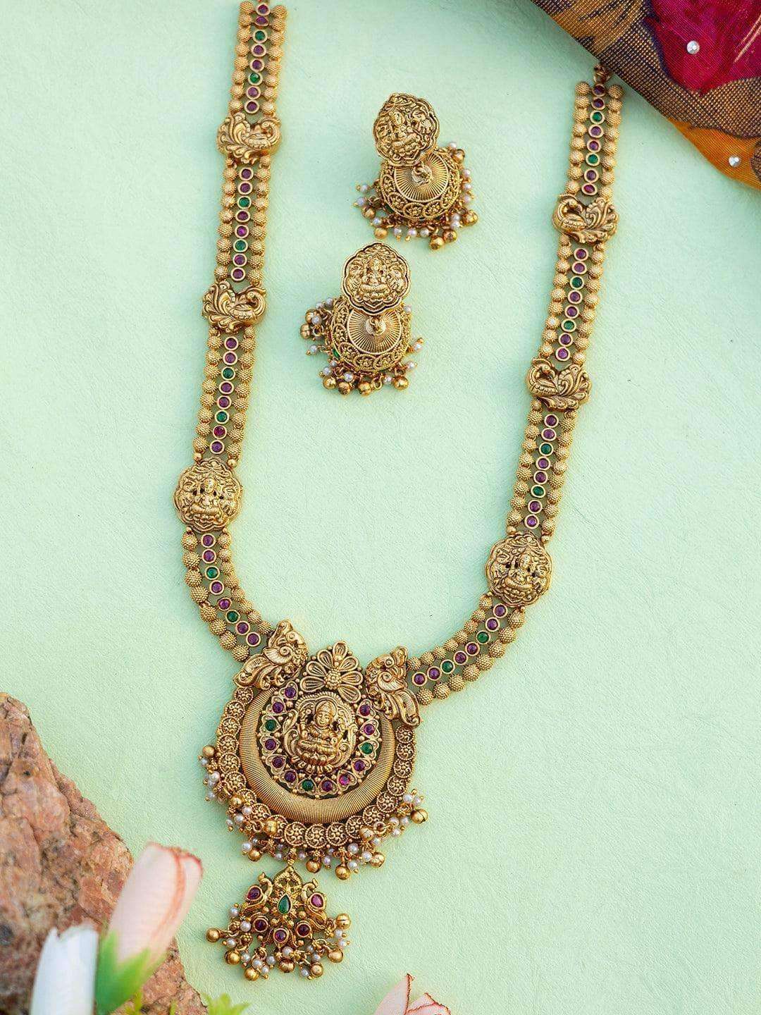 Ishhaara Kemp Pendant In Long Maala With Earrings