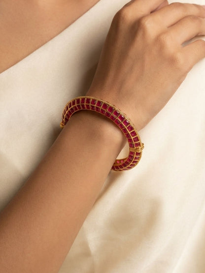 Ishhaara Kemp Stone Bangles
