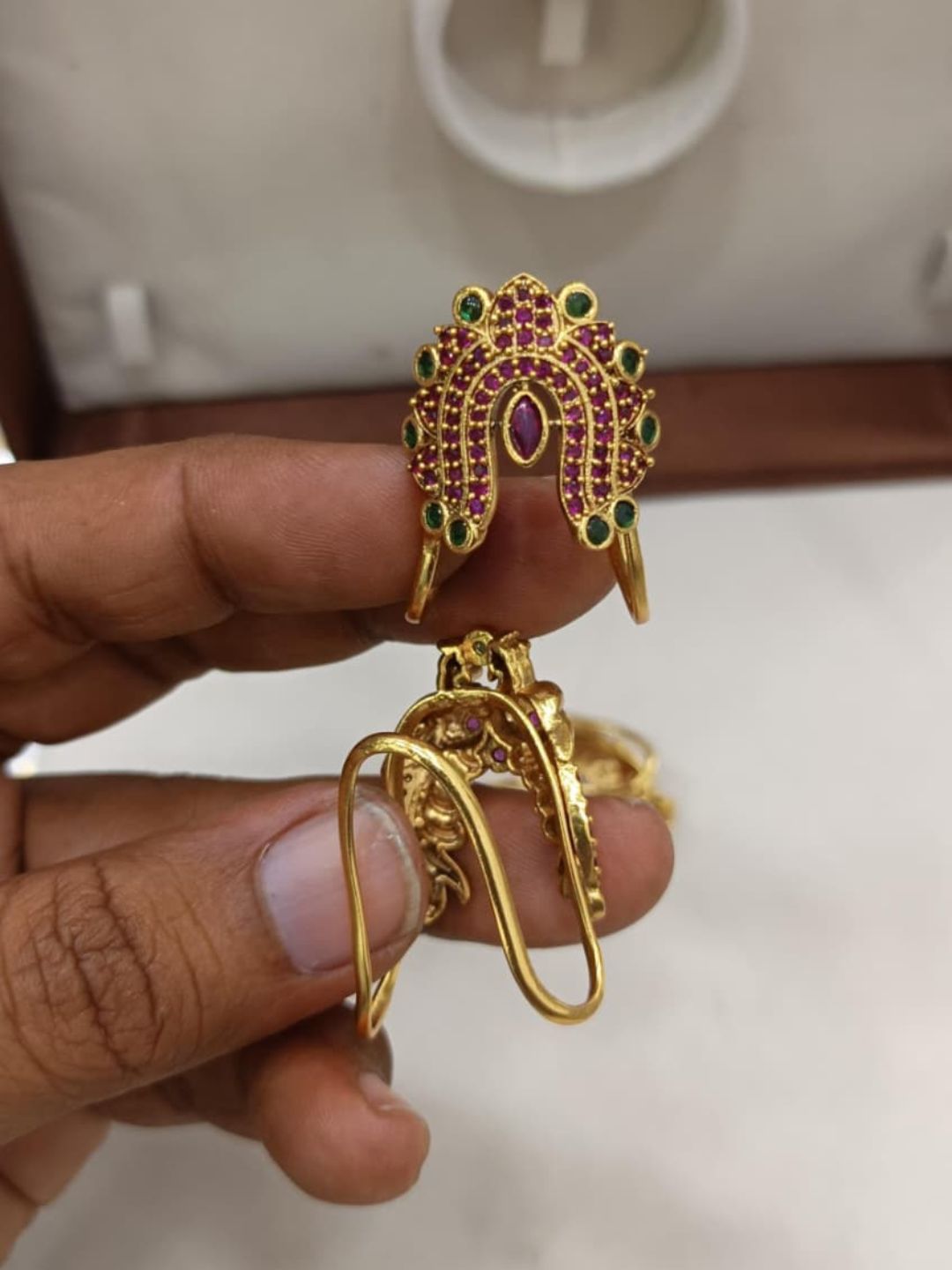 Ishhaara Kemp Stone Studded Vanki Ring