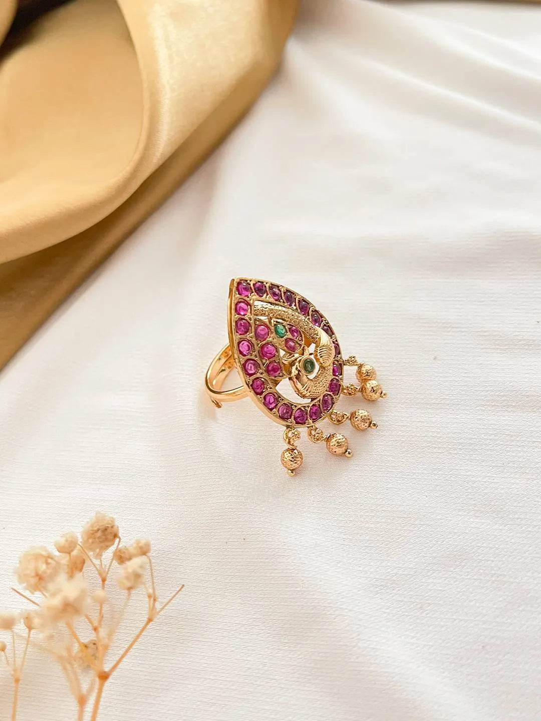Ishhaara Kemp Studded Peacock Finger Ring