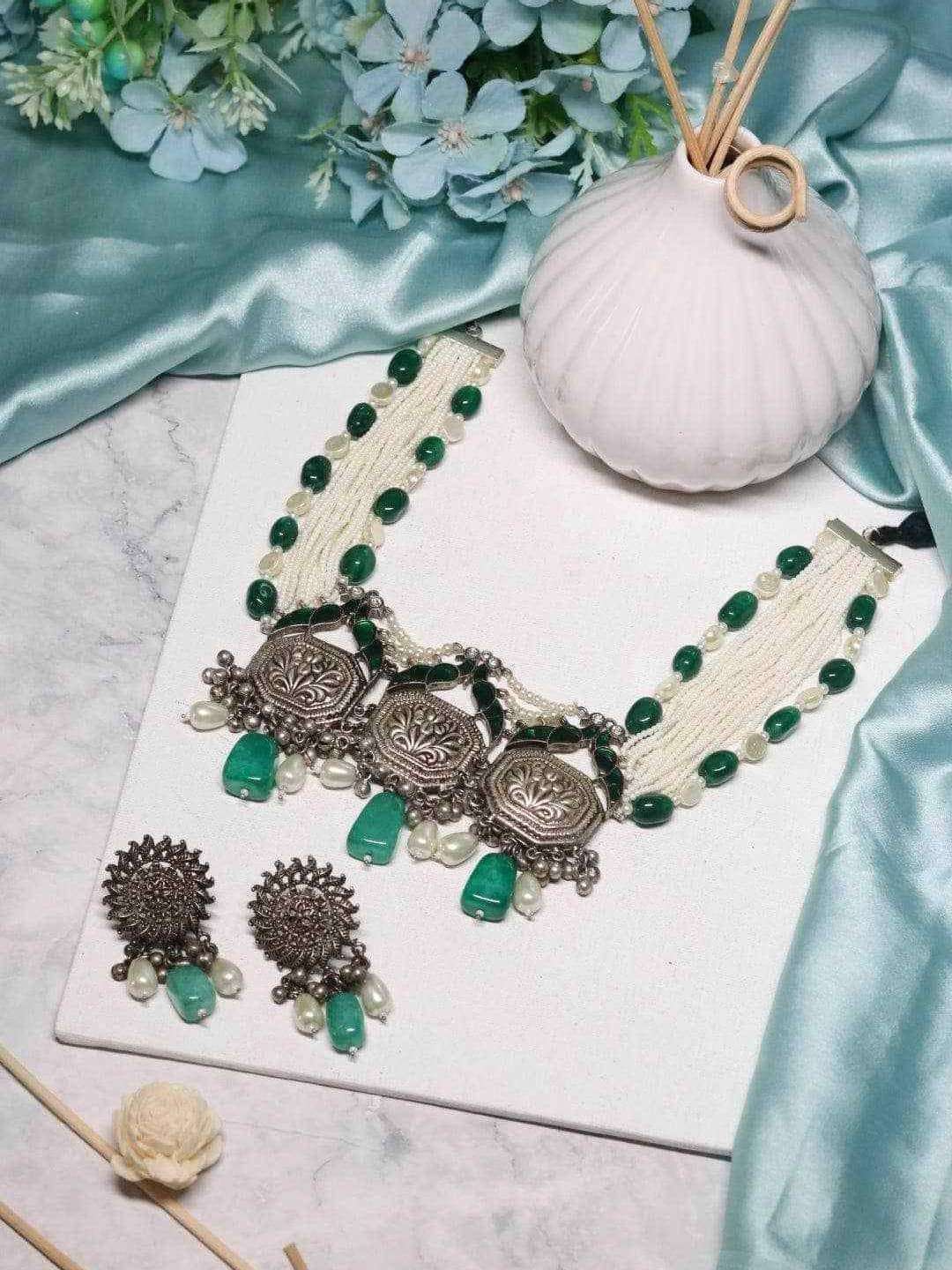 Ishhaara Kinjal Bhanushali In Oxidized Green Beaded Necklace