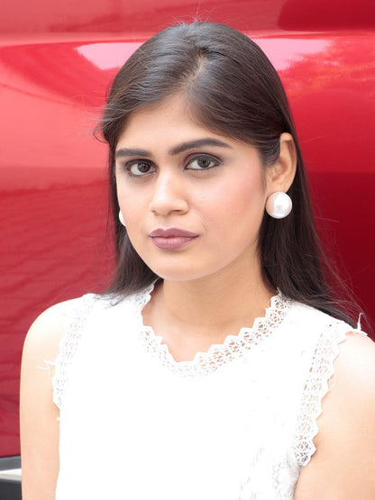 Ishhaara Kinjal In Big Pearl Statement Studs White
