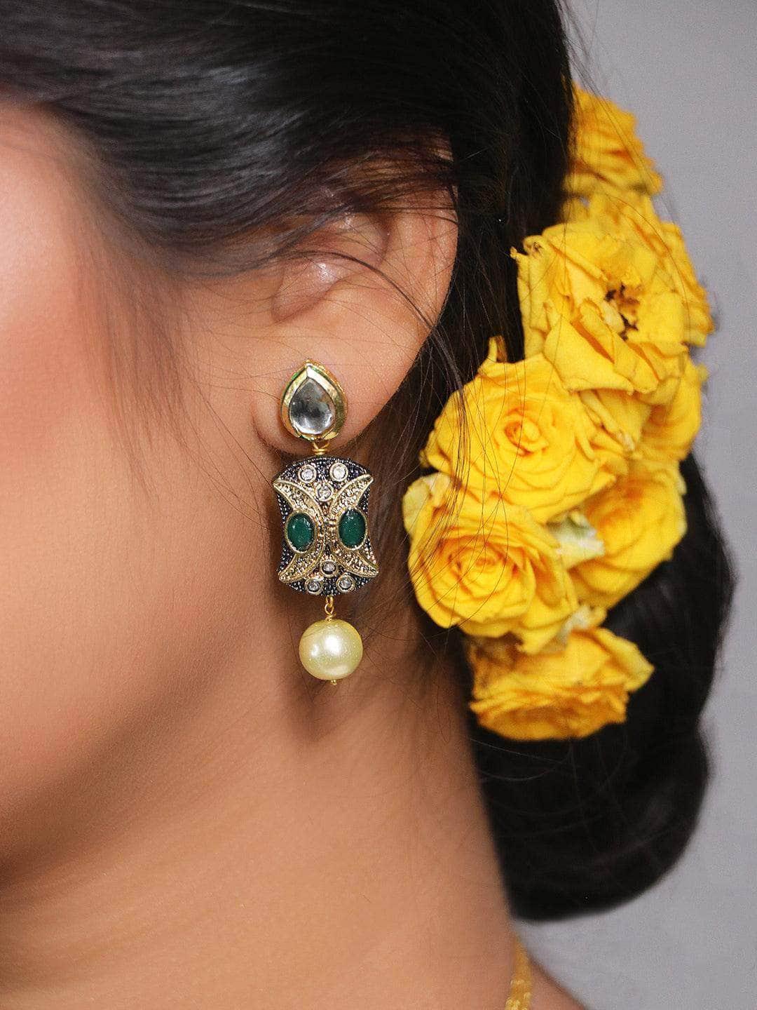 Ishhaara Kinjal In Victorian Semi Precious Layered Set