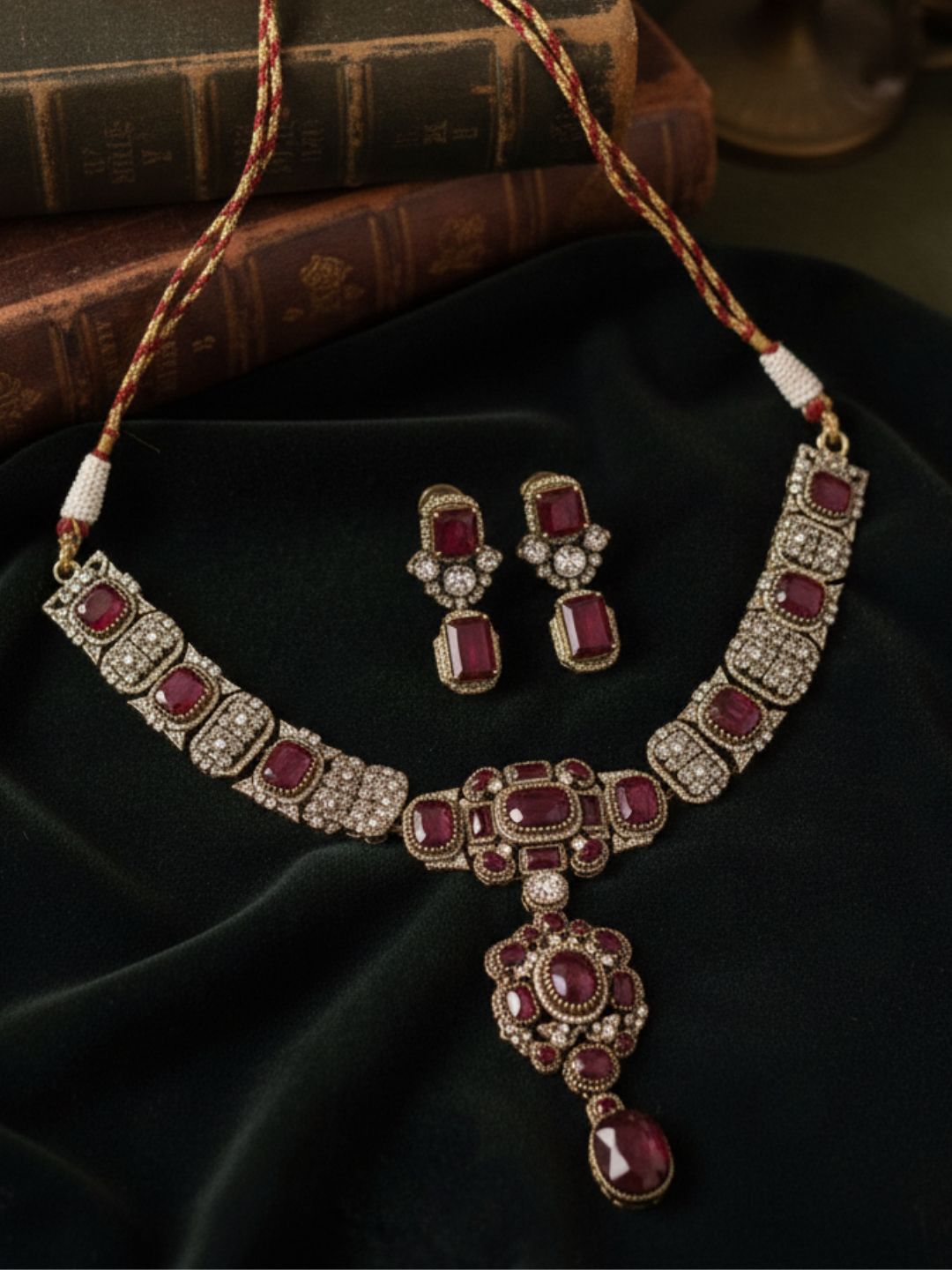 Ishhaara Kohinoor Ruby 925 Silver Necklace Set