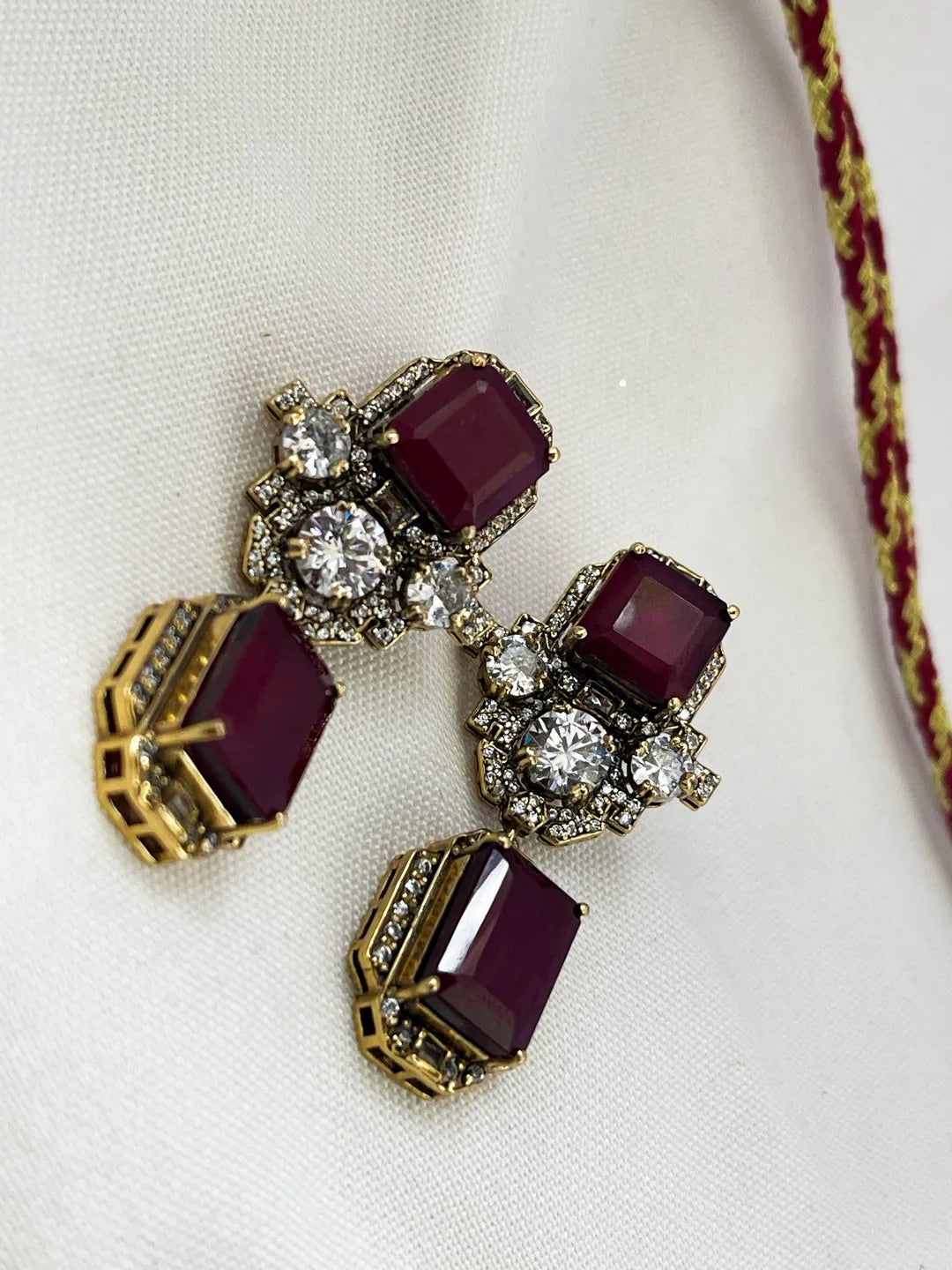 Ishhaara Kohinoor Ruby 925 Silver Necklace Set