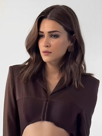 Ishhaara Kriti Sanon In Square Gold Frame Earring
