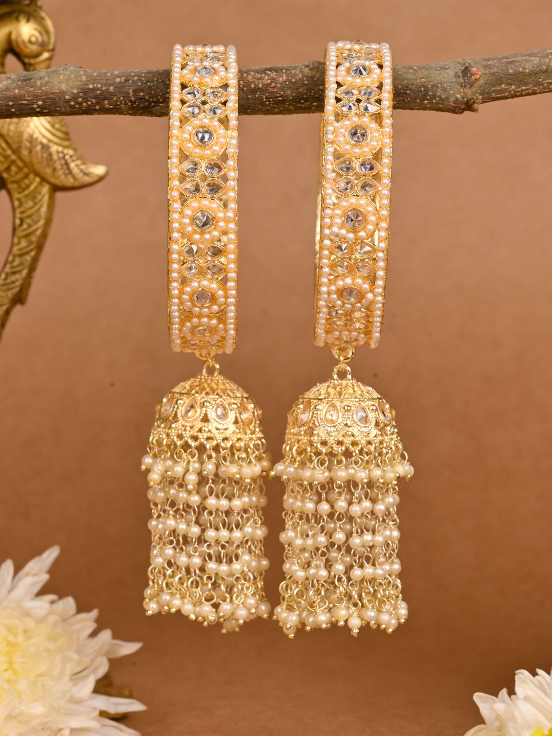 Ishhaara Kundan And Pearl Studded Hanging Bangles