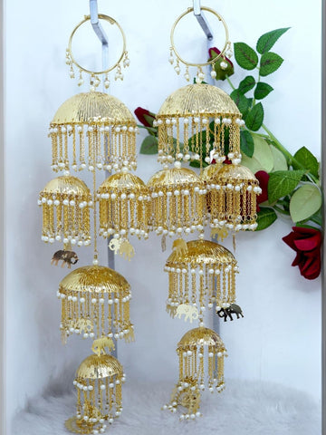 Ishhaara Kundan And Pearl Studded Hanging Kaleera