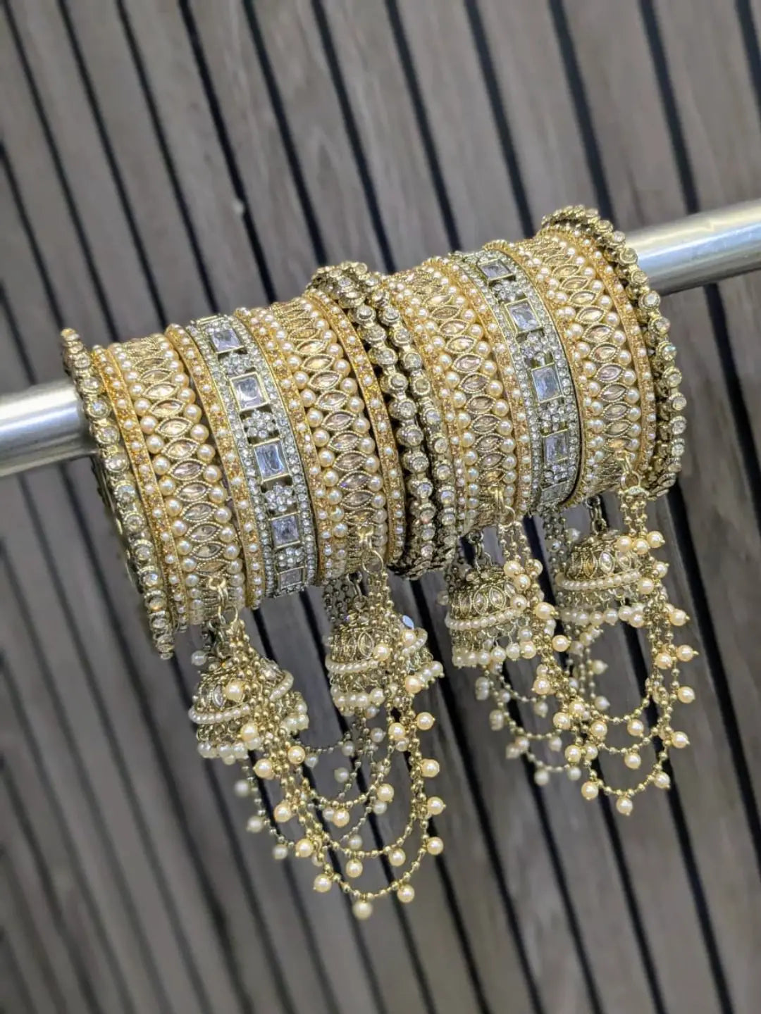 Ishhaara Kundan Antique Finish Jhumka Bangles