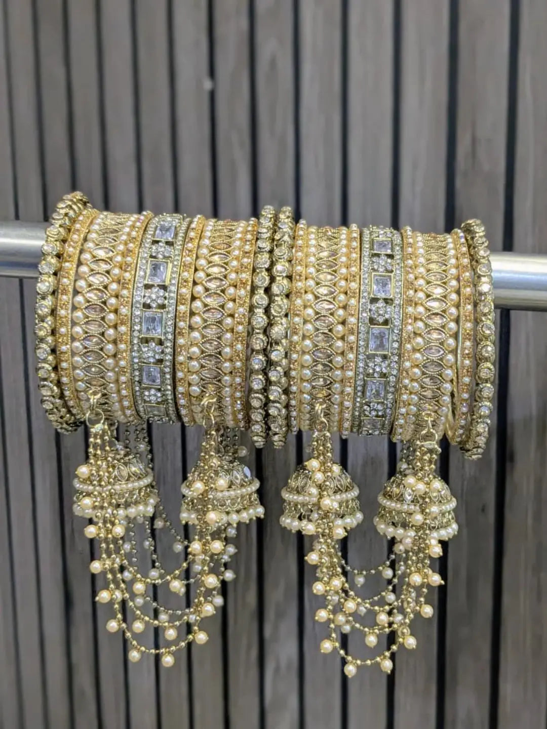 Ishhaara Kundan Antique Finish Jhumka Bangles