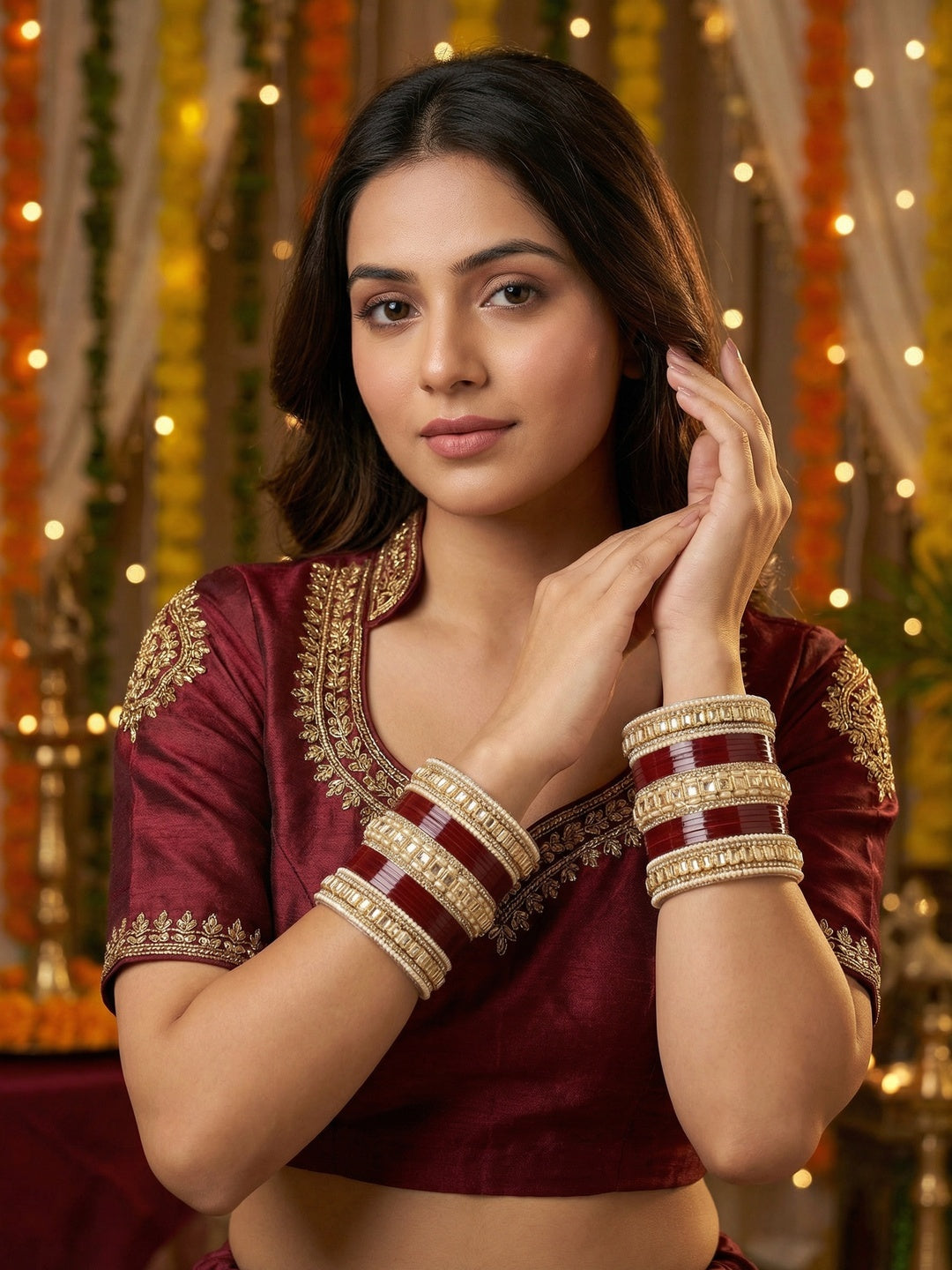 Ishhaara Kundan Bangles - Red and Gold ethnic bangles with intricate designs - view 4