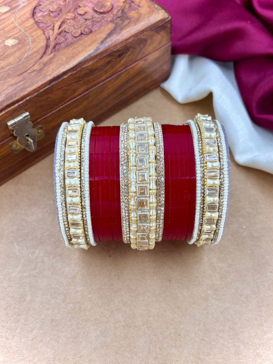 Ishhaara Kundan Bangles - Red and Gold ethnic bangles with intricate designs - view 5