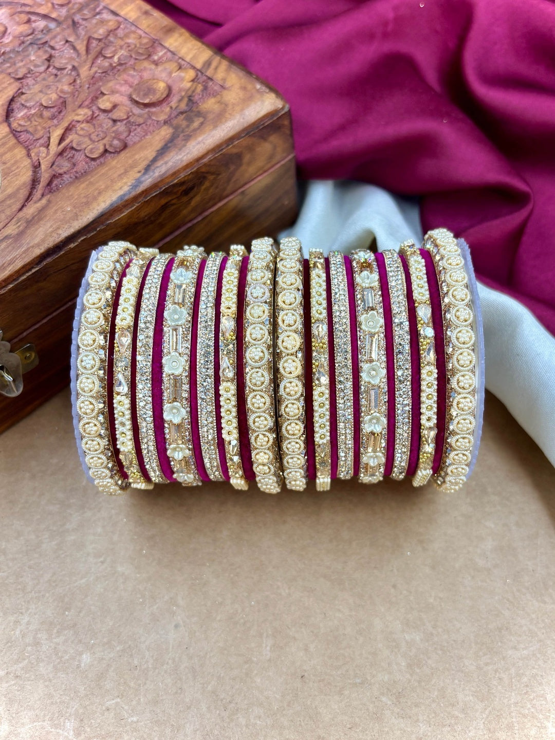 Ishhaara Kundan Bangles Set 2pcs Gold - view 13