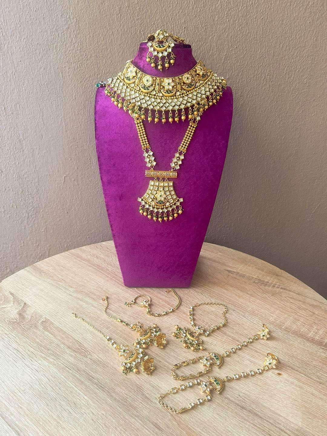 Ishhaara Kundan Bridal Choker And Necklace Set