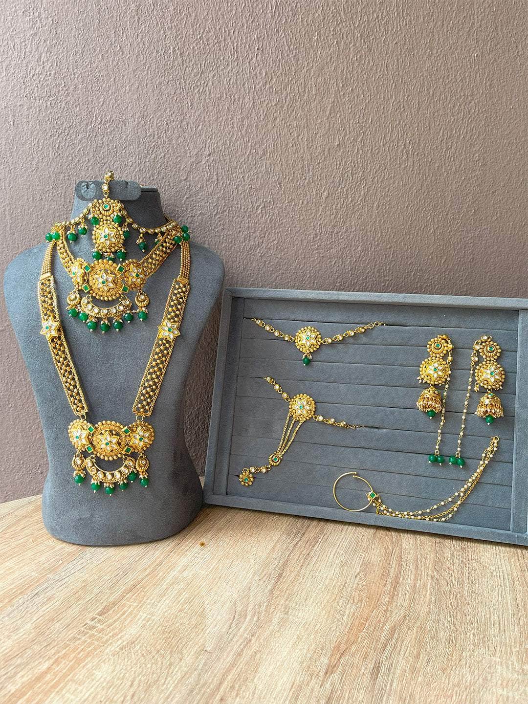 Ishhaara Kundan Bridal Set With Green Beads