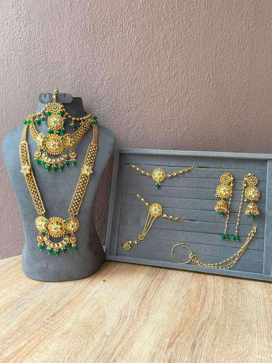 Ishhaara Kundan Bridal Set With Green Beads