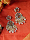 Ishhaara Kundan Chandbali And Pearls Earrings
