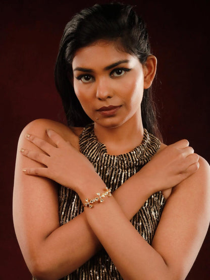 Ishhaara Kundan Flower Gold Kada