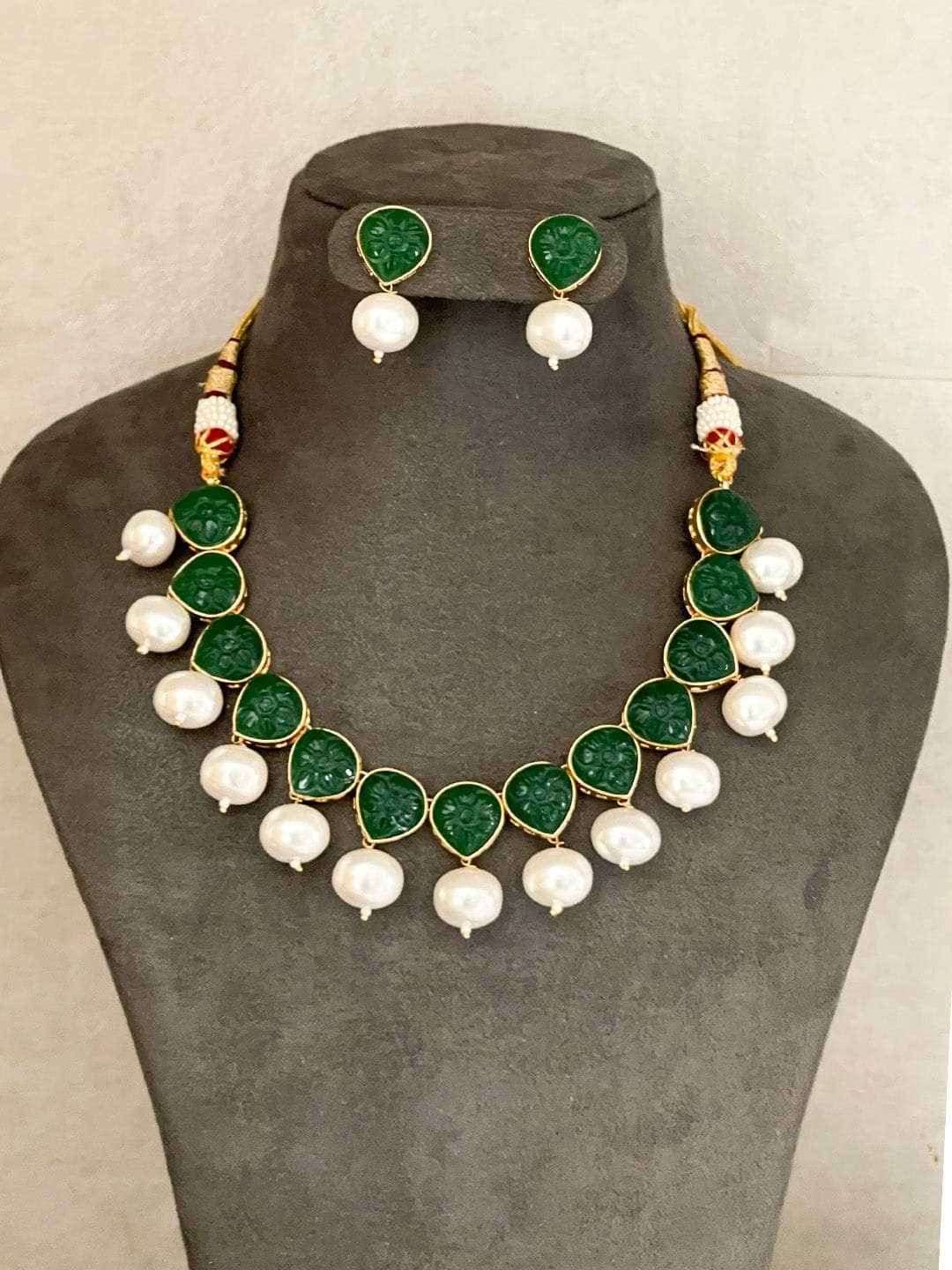 Ishhaara Kundan Green Single Line Necklace Set