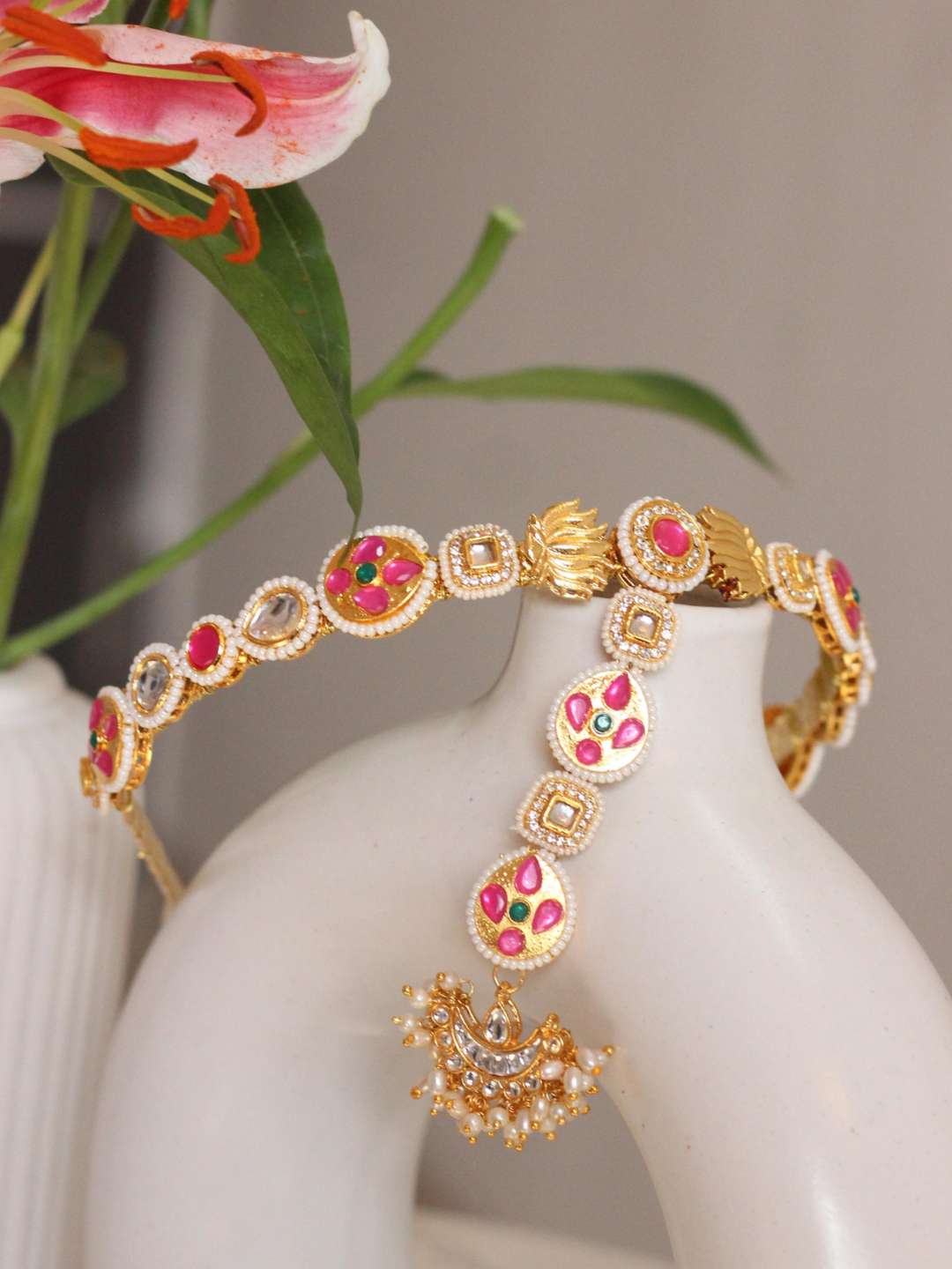 Ishhaara Kundan Hairband With Attached Mang Tikka