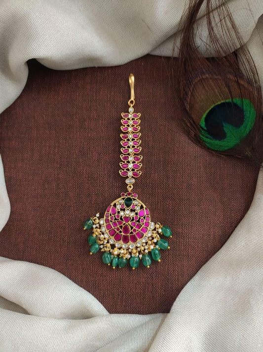 the brand Kundan Maang Tikka — handcrafted Indian jewellery