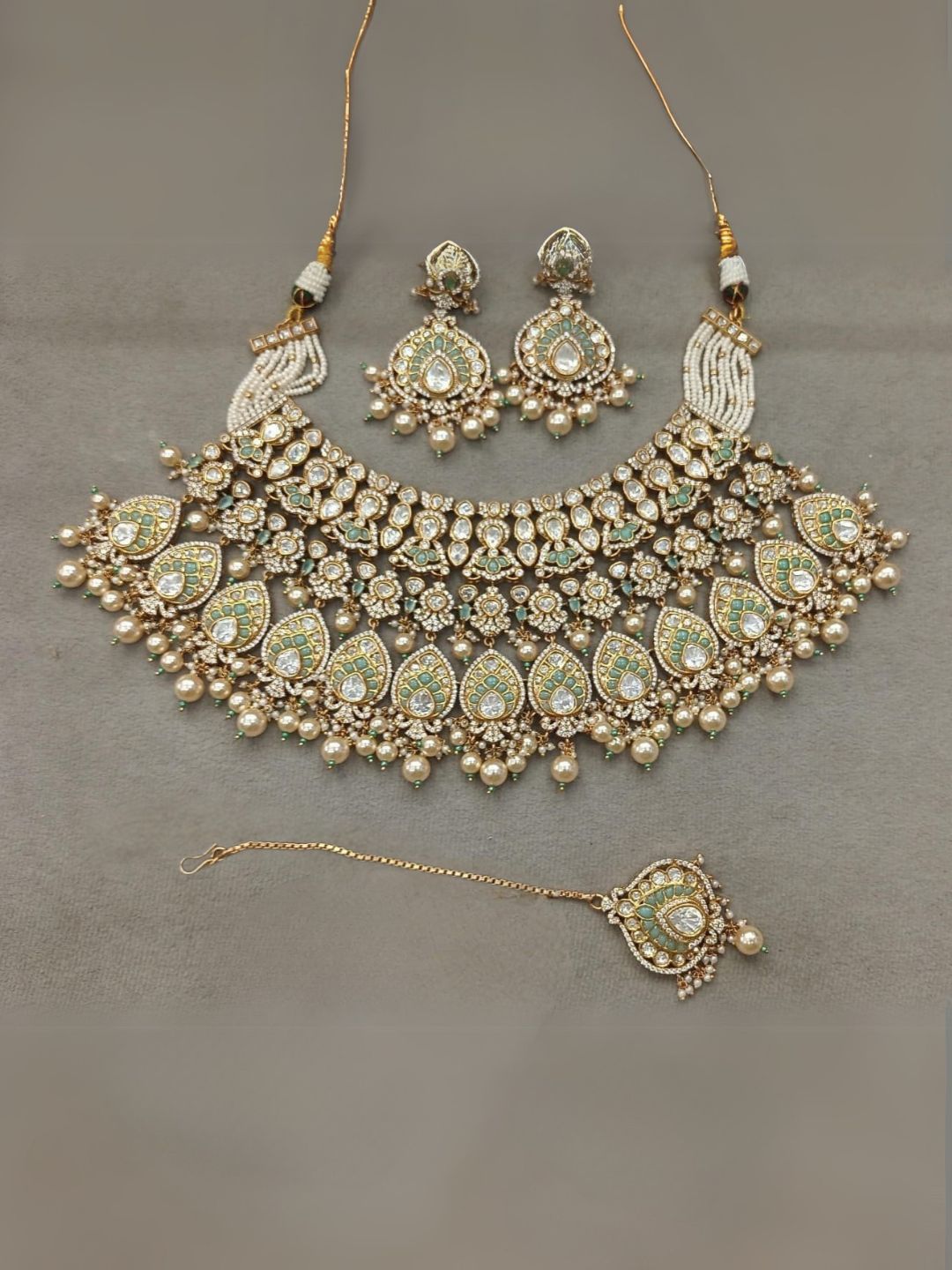 Ishhaara Kundan Pastel Bridal Choker Set With Meenakari Work