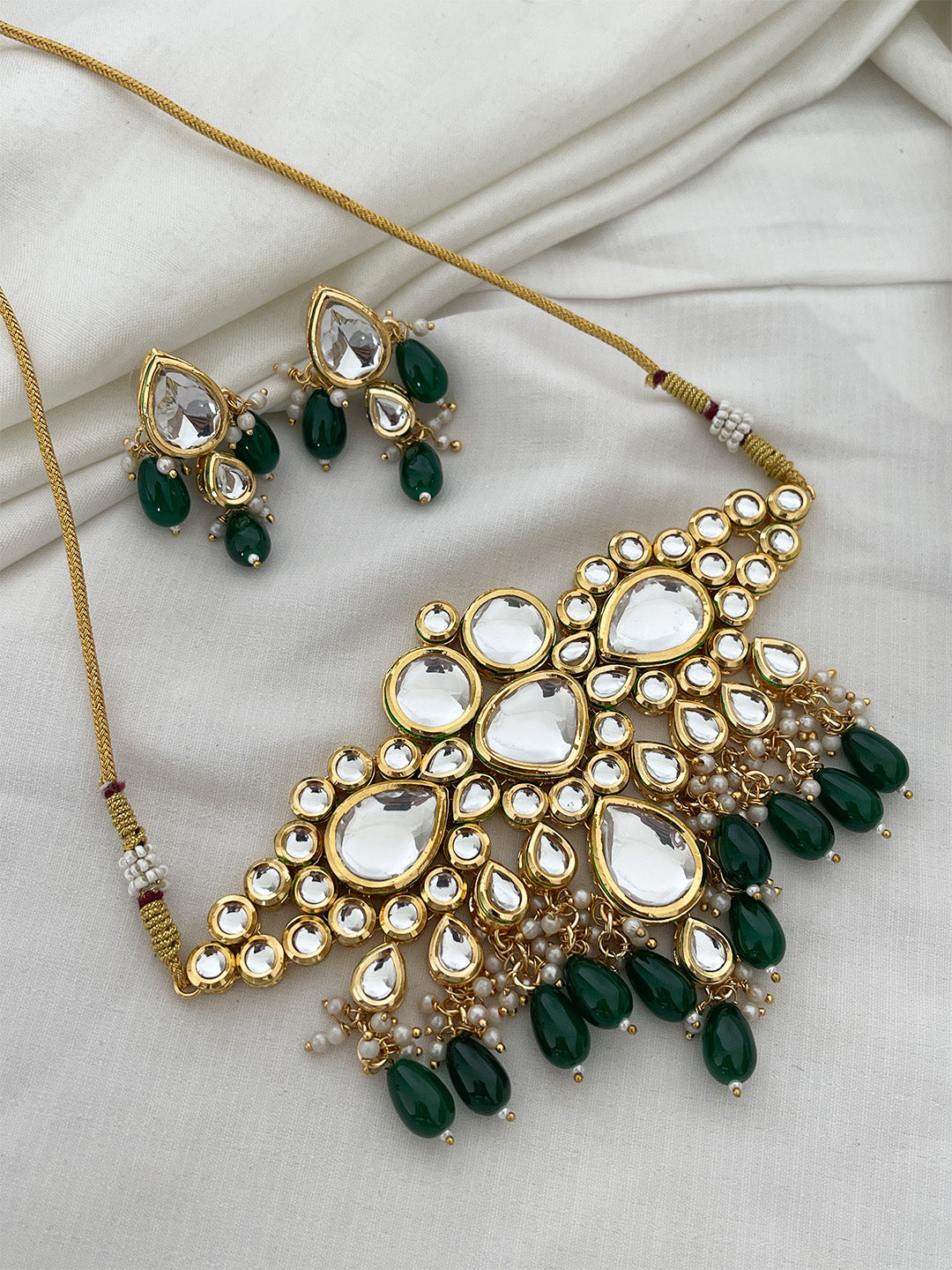 Ishhaara Kundan Studded And Beaded Jewellery Set