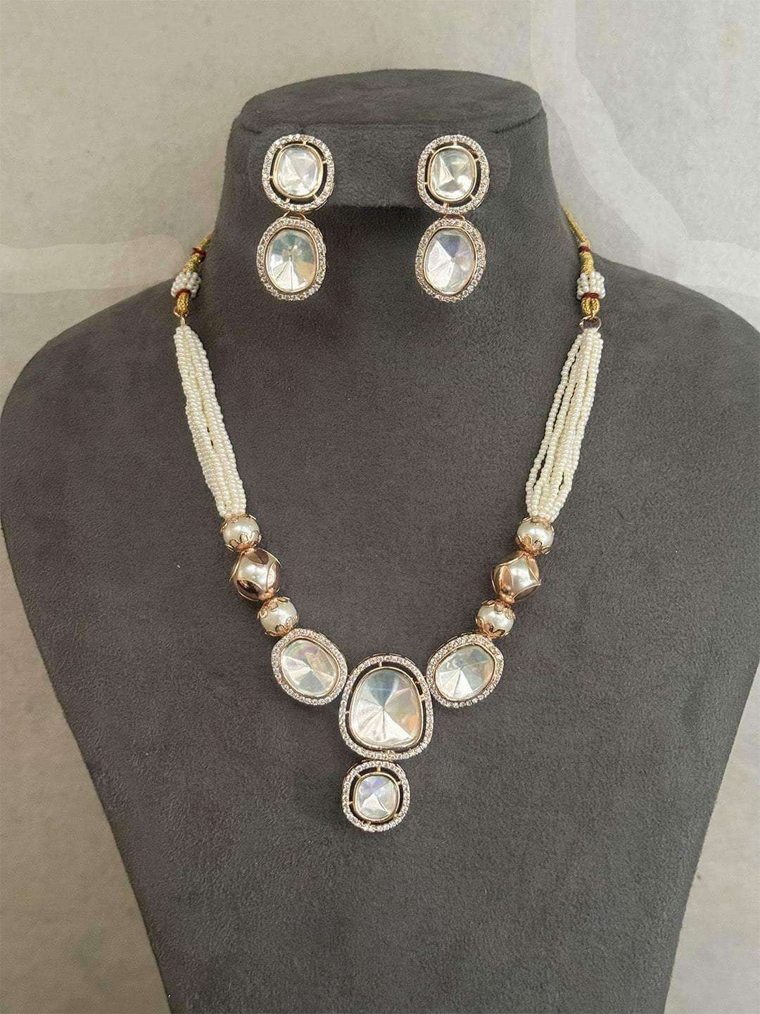 Ishhaara Kundan Studded Beaded Choker