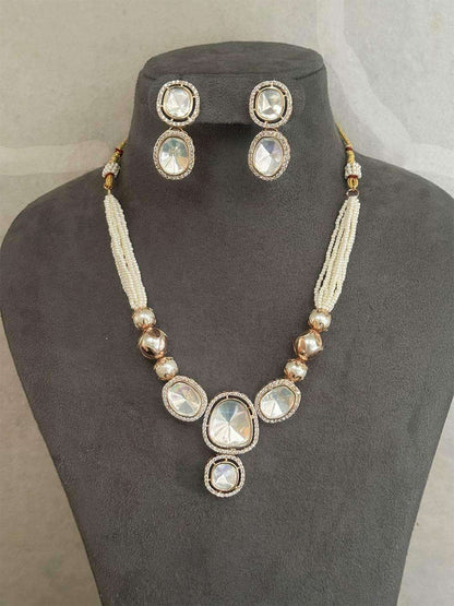 Ishhaara Kundan Studded Beaded Choker