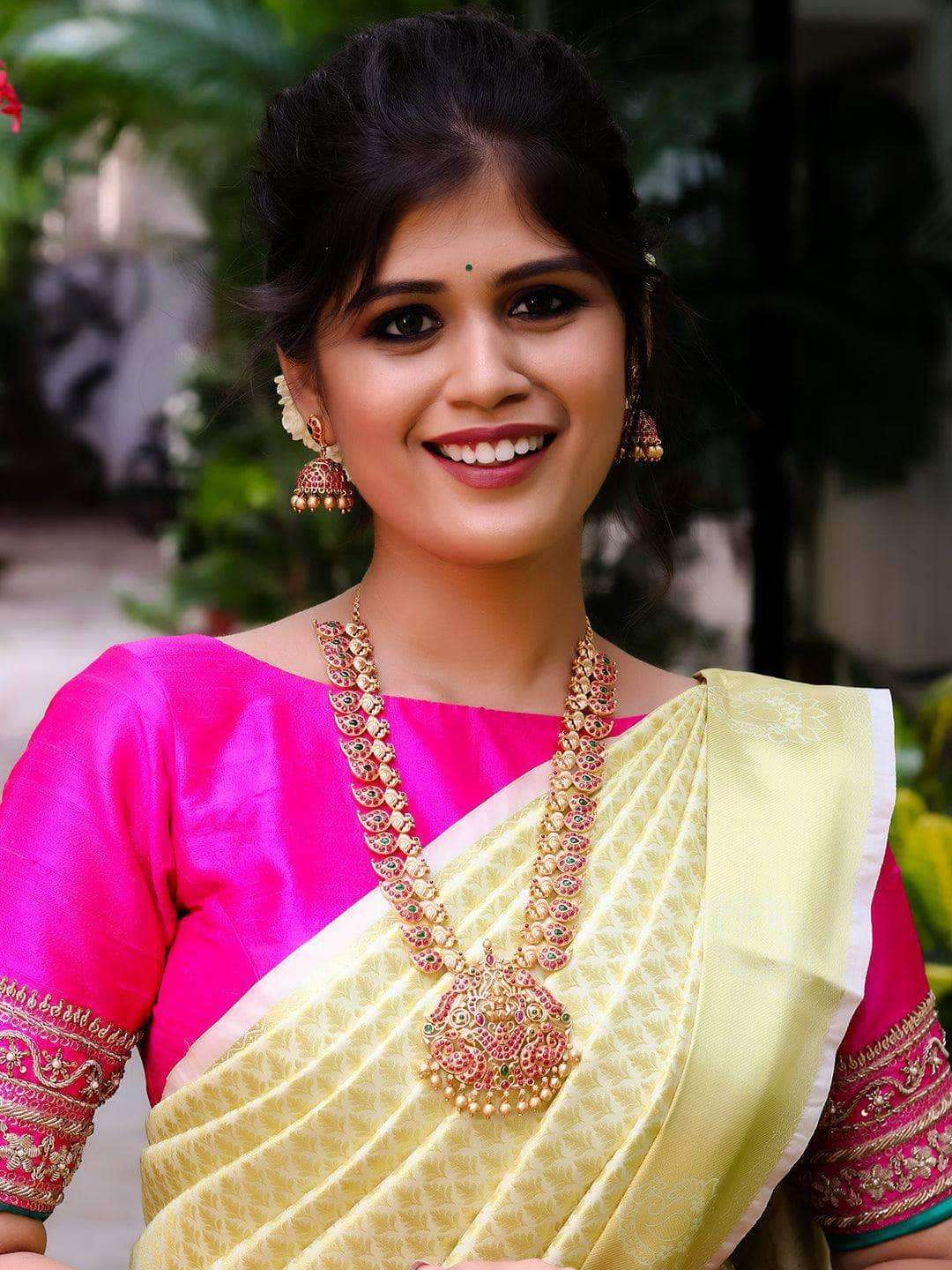 Ishhaara Lakshmi And Peacock Intricated Bridal Necklace Set