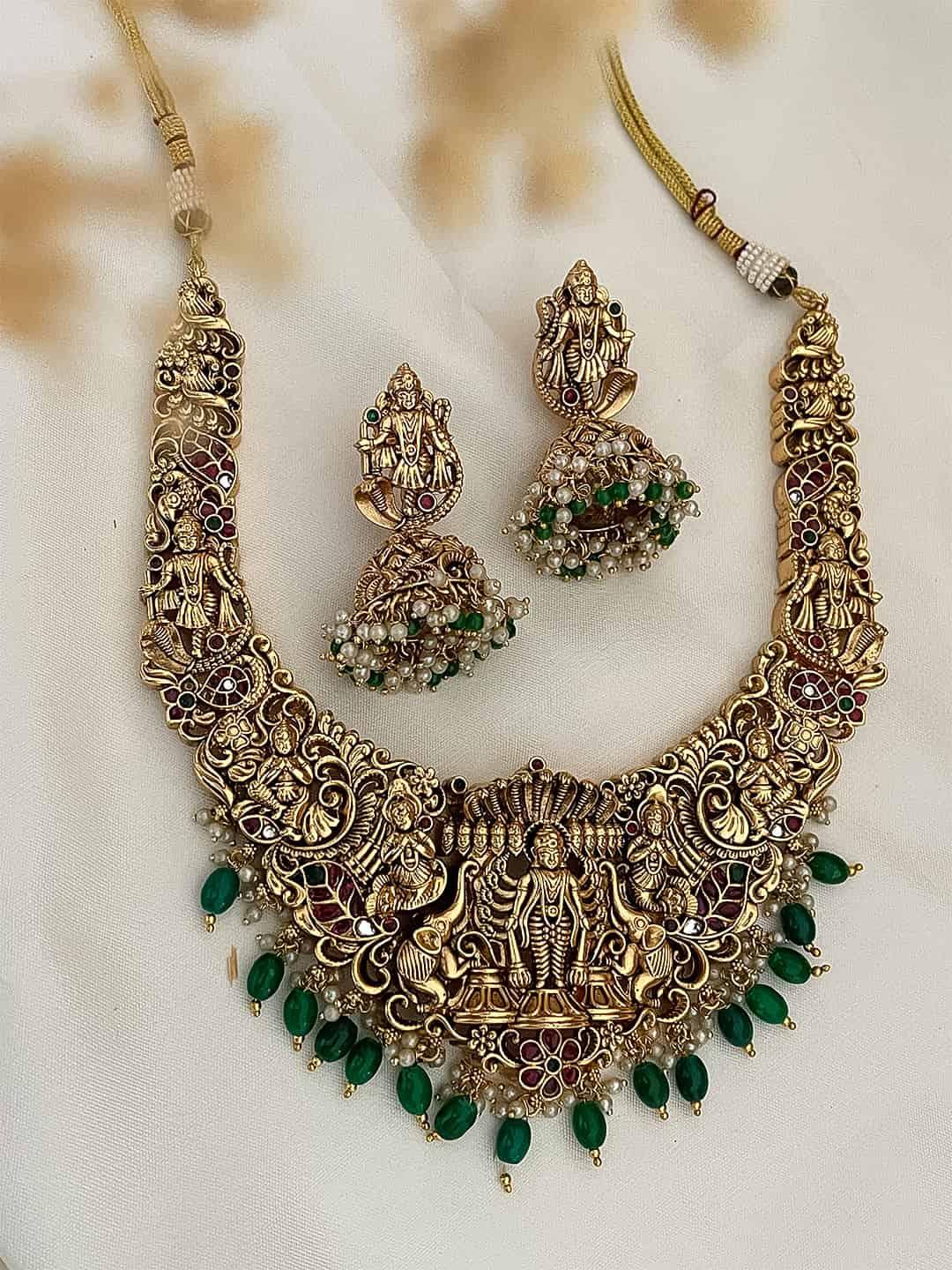 Ishhaara Lakshmi Kundan Temple Necklace