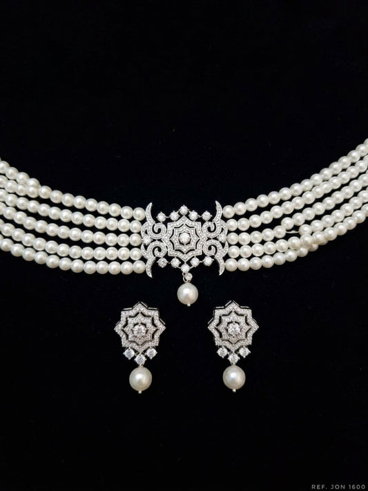 Ishhaara Layered Fushion Pearl Necklace
