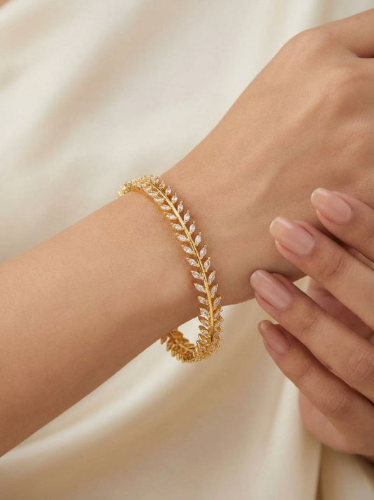 Ishhaara Leaf Diamond Bracelet