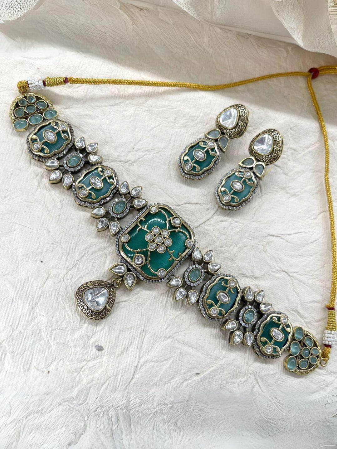 Ishhaara Light Blue Elegant Emerald Stone Victorian Necklace