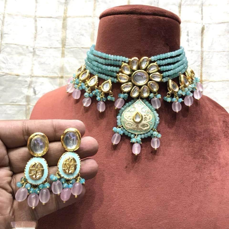 Ishhaara Kundan Patch Choker With Handpainted Pendant