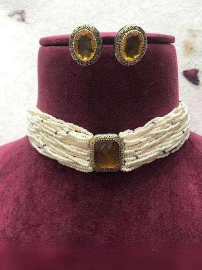 Ishhaara Square Pendant Pearl Choker