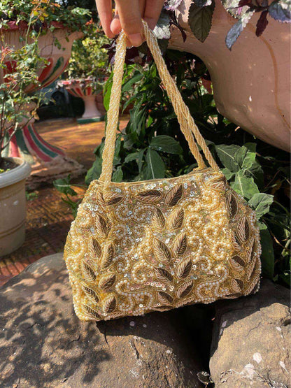 Ishhaara Vintage Floral Beaded Clutch Bag