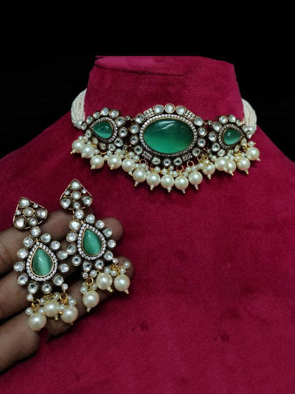 Ishhaara Artic Charm Choker