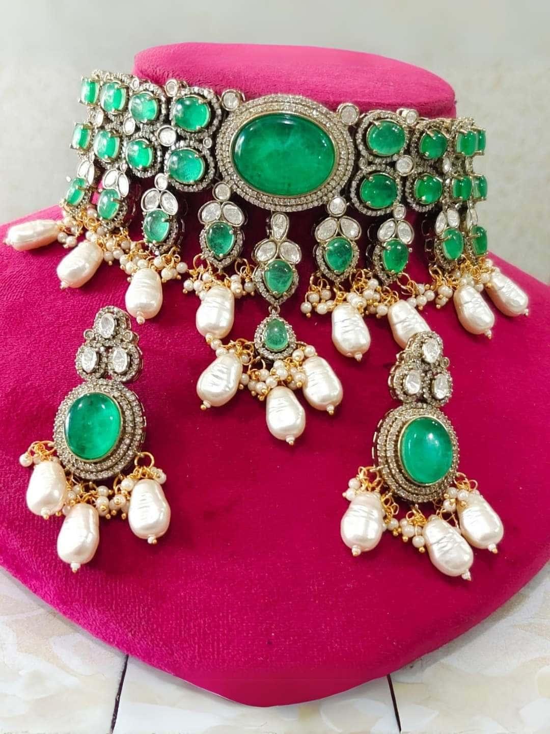 Ishhaara Light Green Carved Emerald Kundan Choker